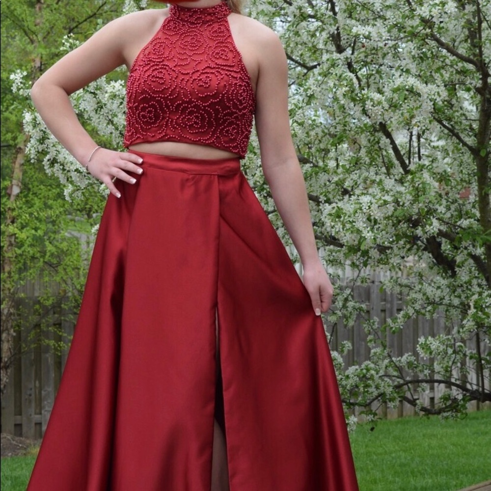 Prom dress (willing to negotiate price)
